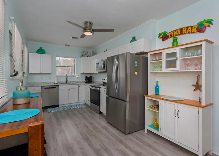 Sunny Escape - A Monthly Holiday home